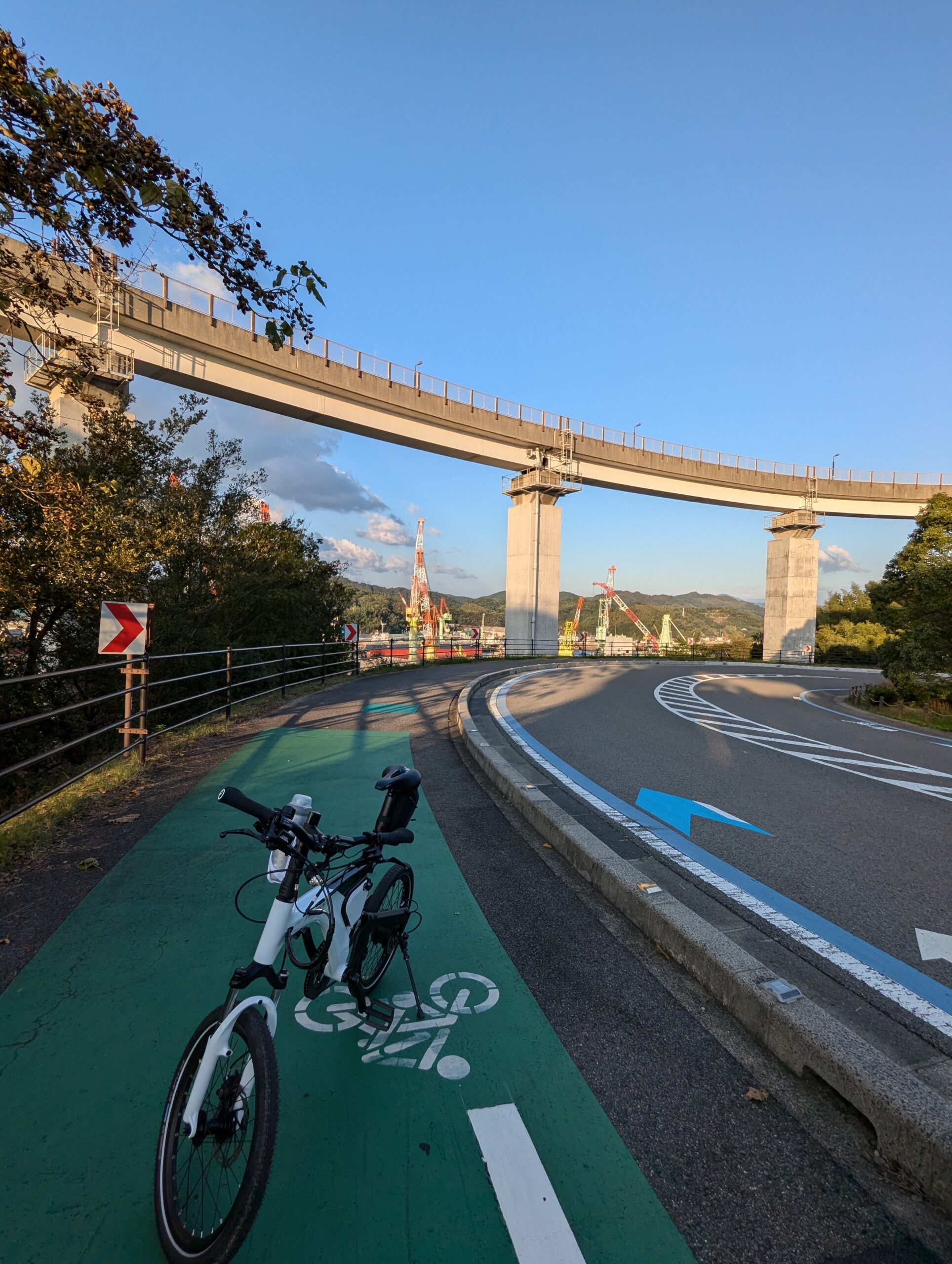 来島海峡大橋入口