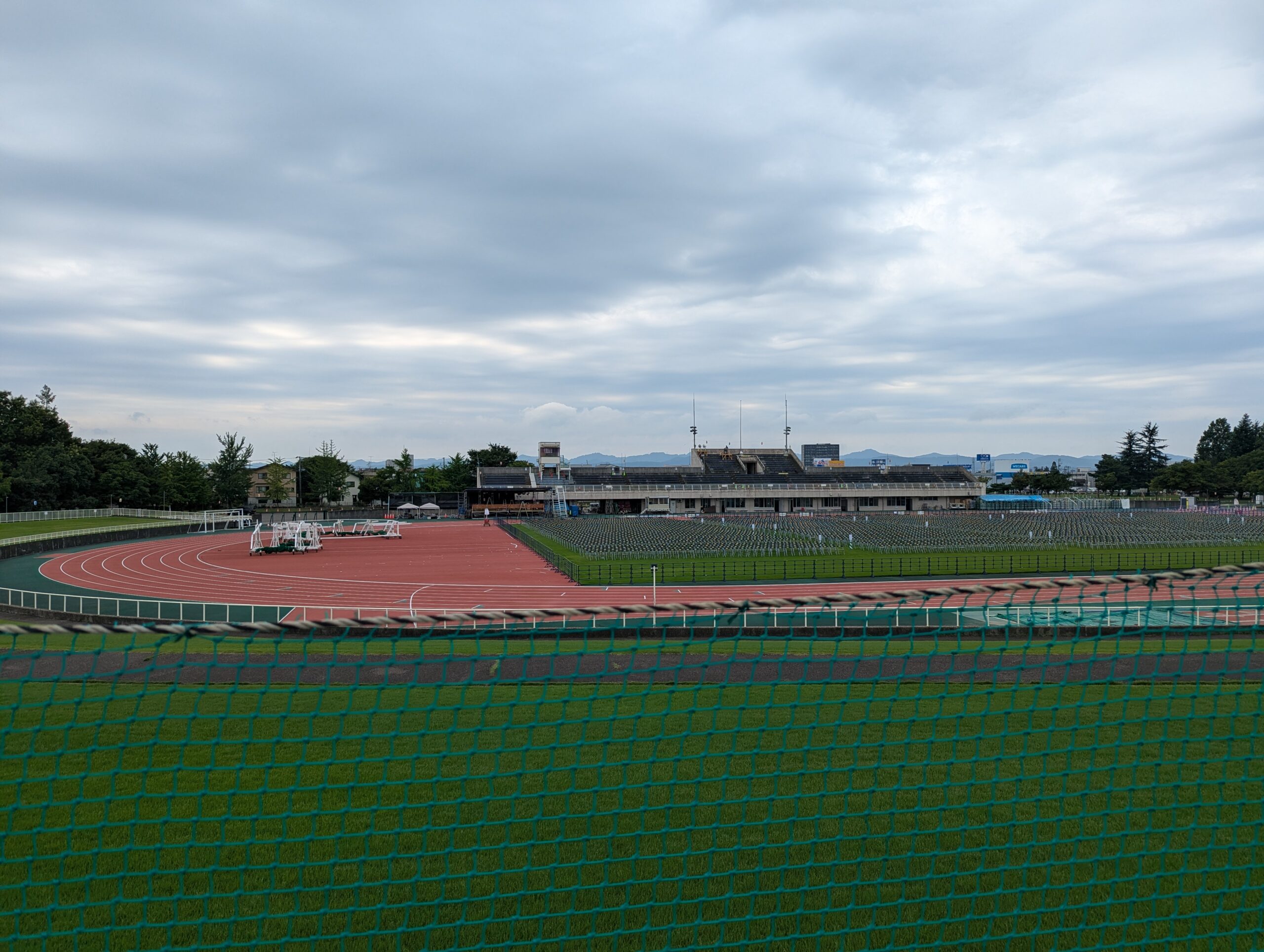 長岡市営陸上競技場